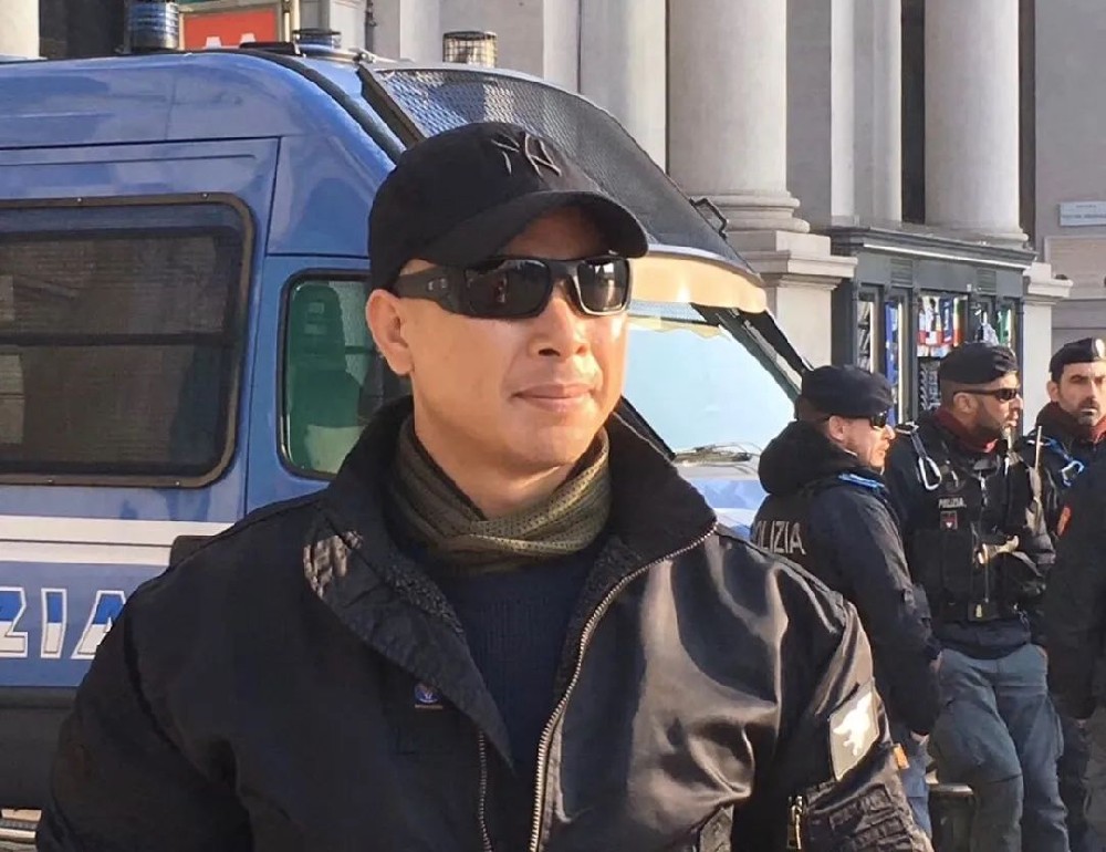 私人职业保镖必须树立职业威严